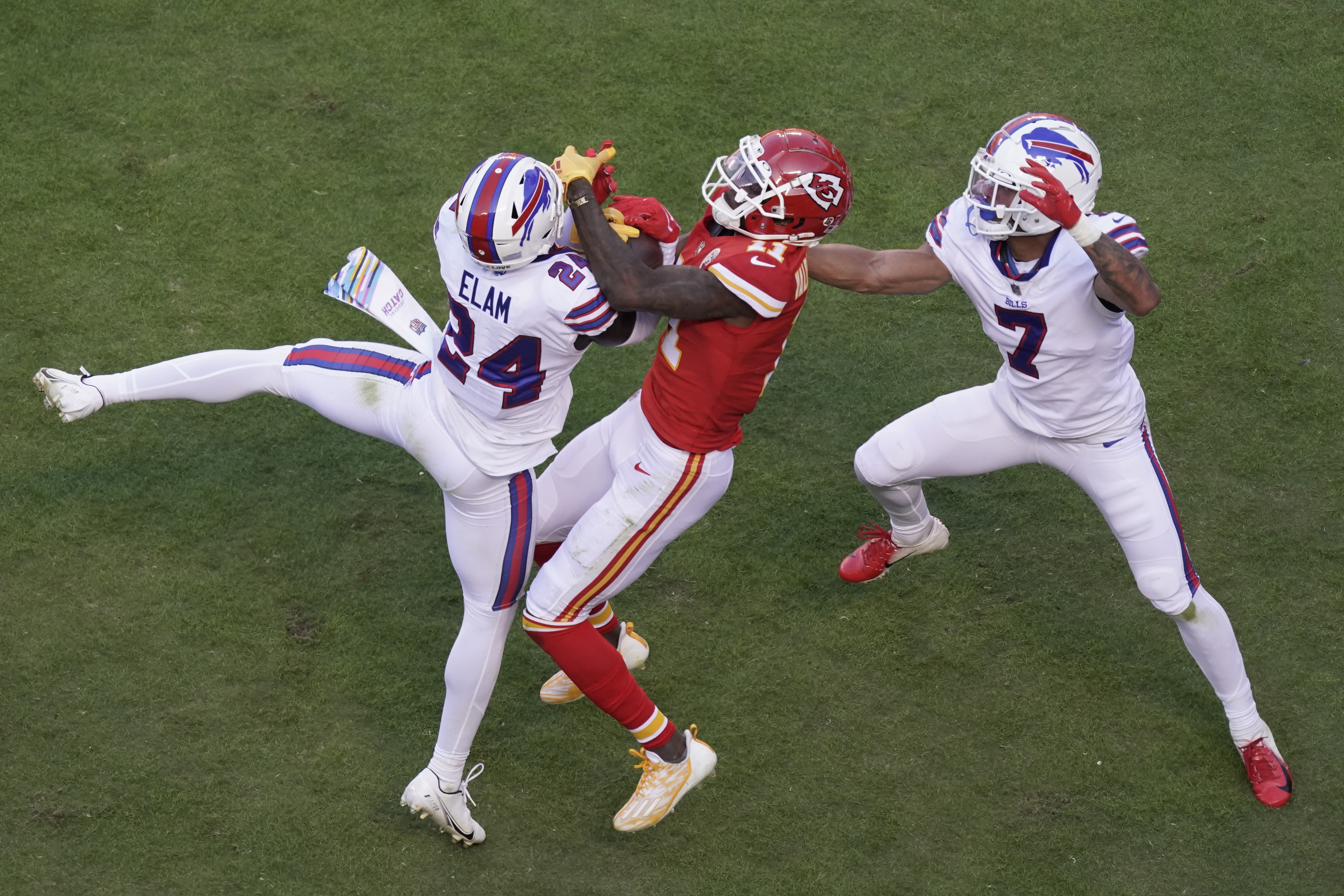 Buffalo Bills defensive tackle DaQuan Jones on the sidelines during the  second half of an NFL football game against the Kansas City Chiefs, Sunday,  Oct. 16, 2022 in Kansas City, Mo. (AP