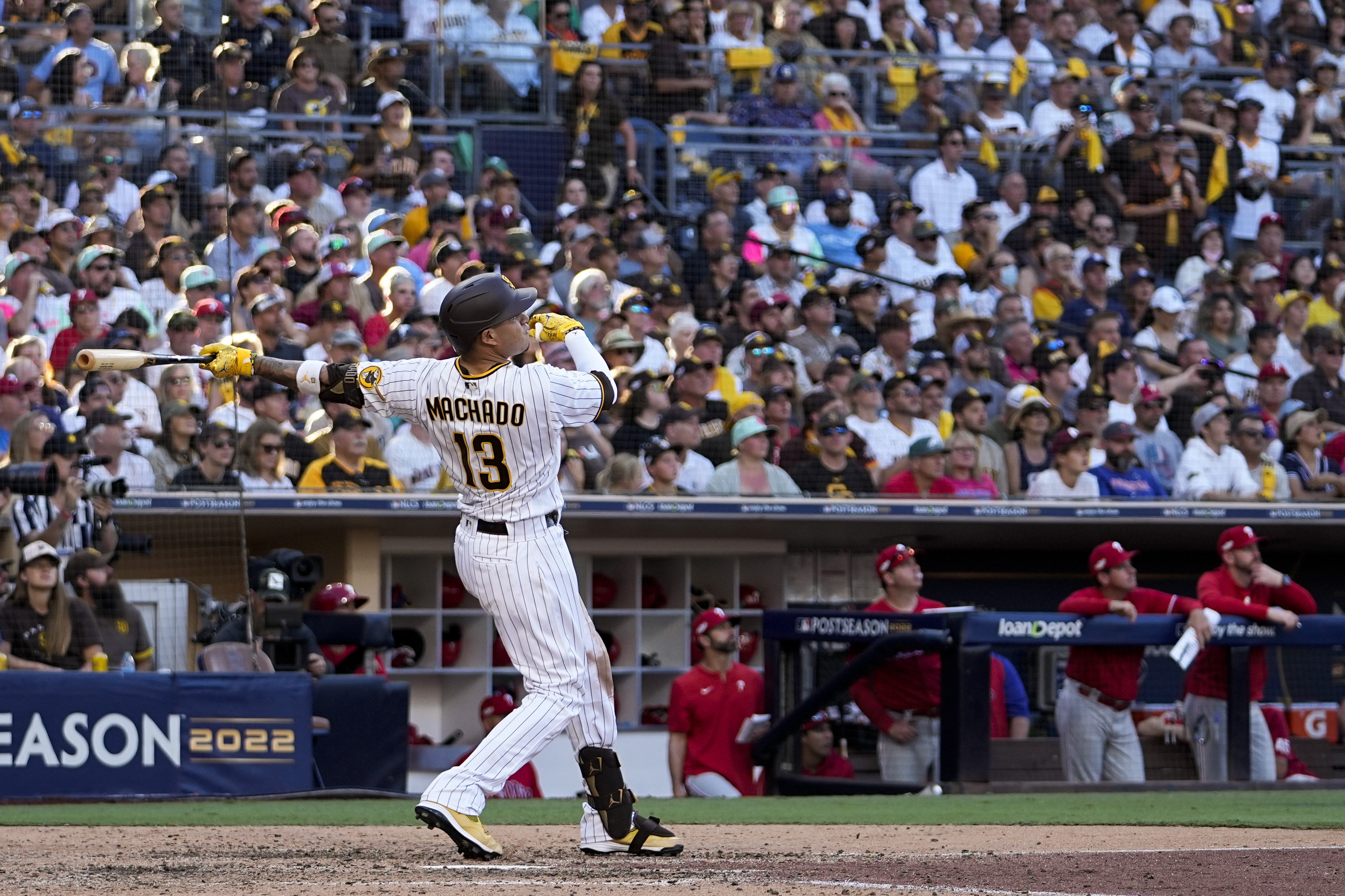 Andy Ibañez's first MLB hit, 05/04/2021