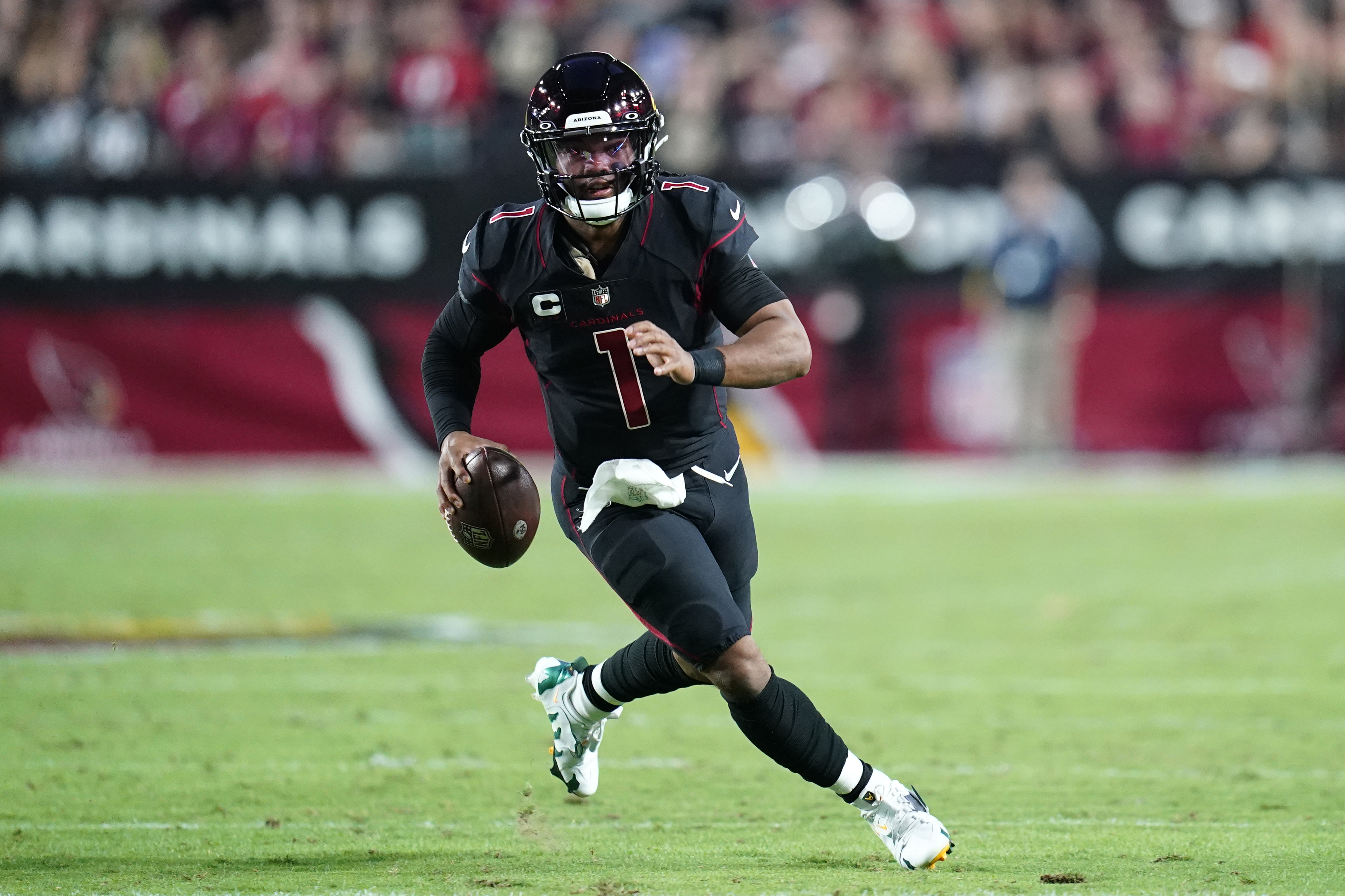 New Orleans Saints 34-42 Arizona Cardinals: Kyler Murray seen ranting at  head coach as Arizona struggle early before securing comeback win, NFL  News