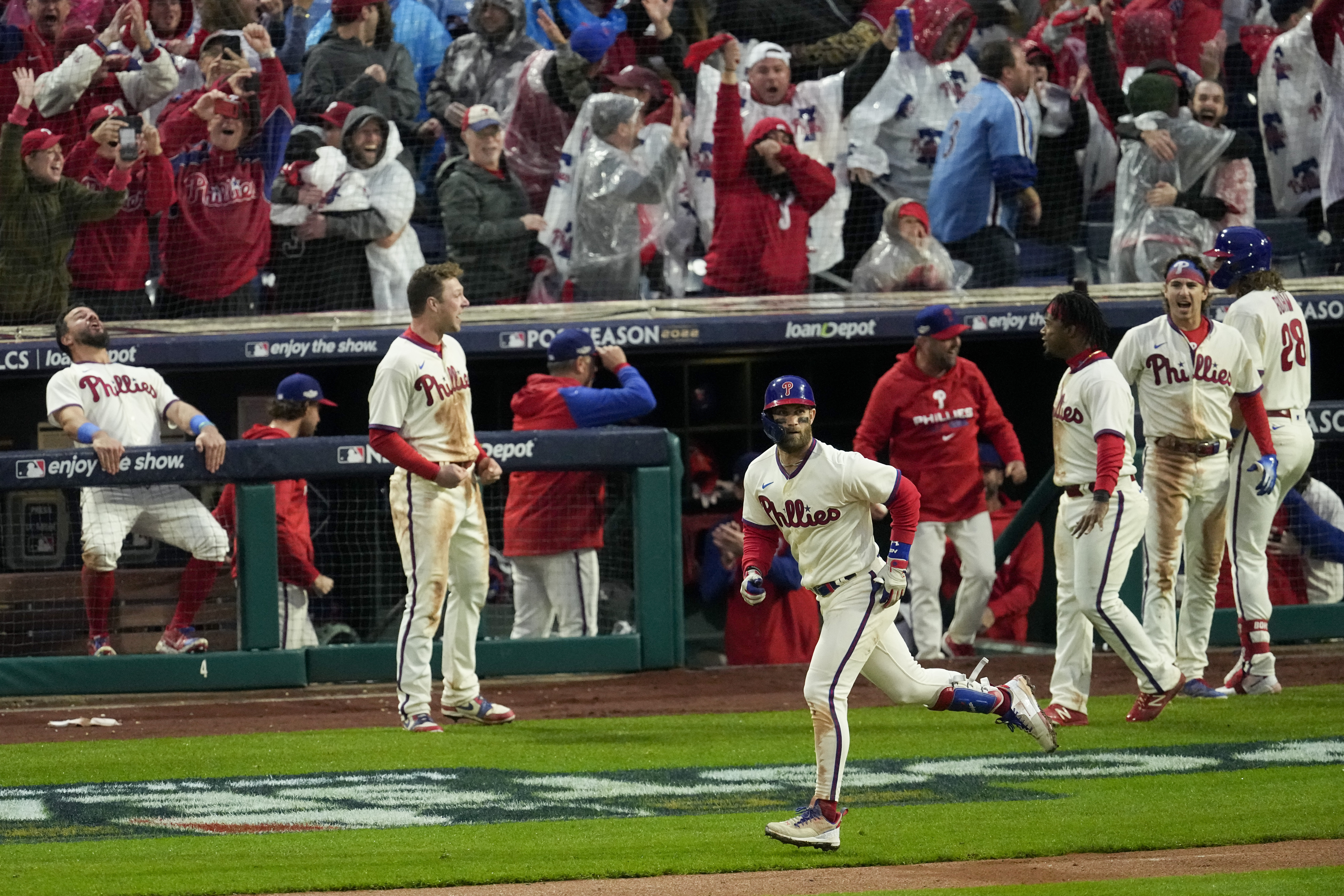 Bryce Harper slugs 2 more homers as Phillies pound Braves 10-2 in Game 3 of  NL Division Series – Winnipeg Free Press