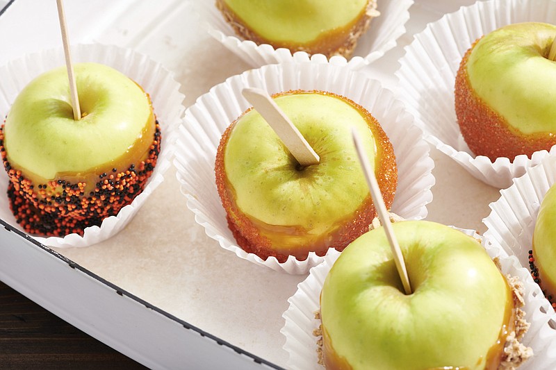 Halloween Caramel Apples an easy, fun treat amid the candy