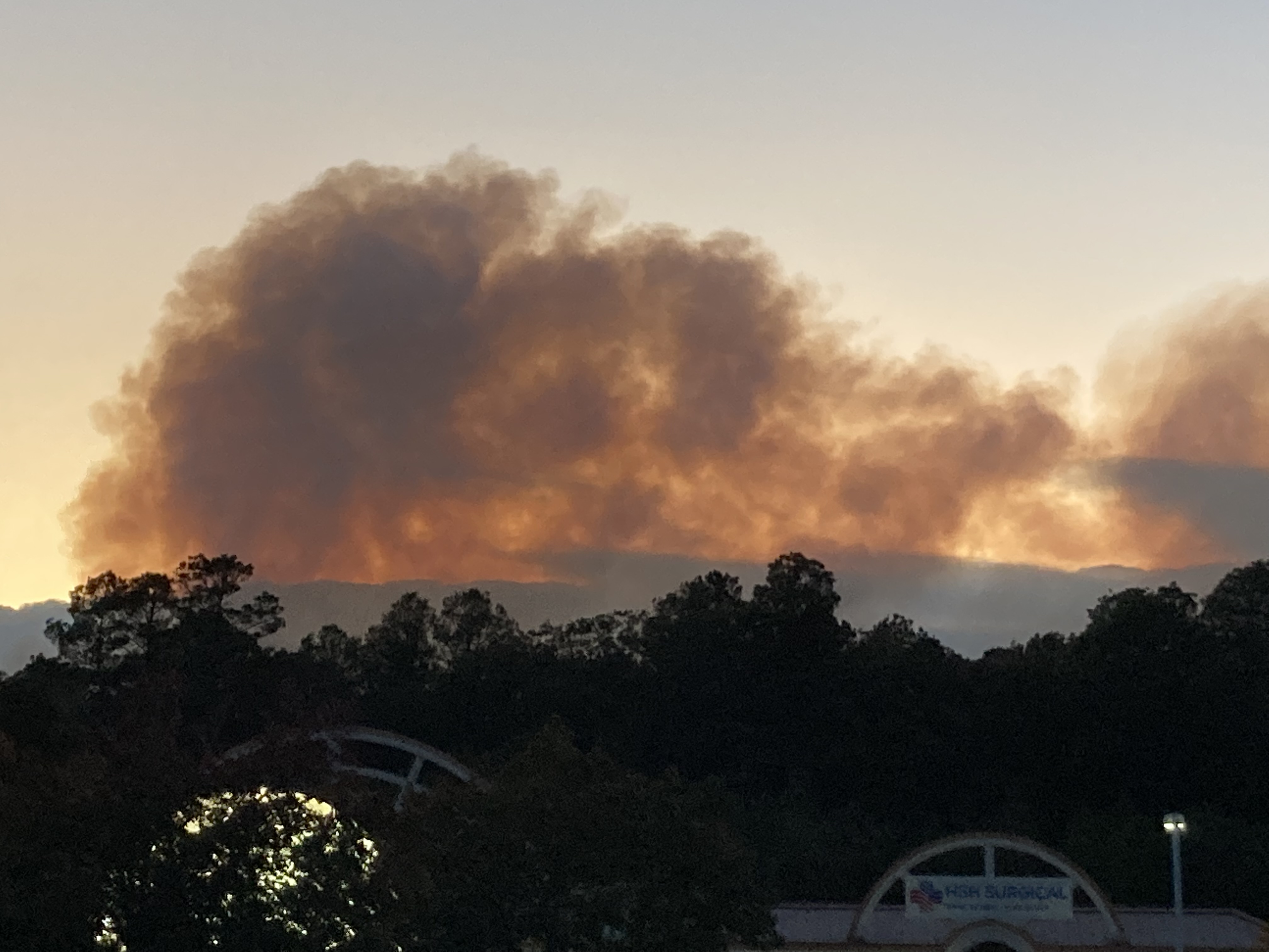 2 wildfires char hundreds of acres in south Jefferson County