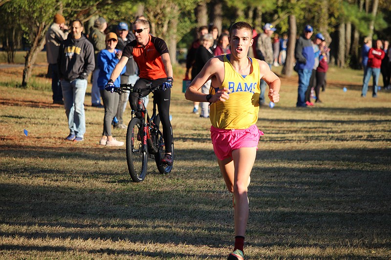 WATCH Lake Hamilton battles Lakeside at 5ASouth meet Hot Springs