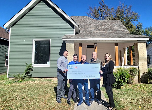 Pastor to rebuild homes, families - Vimarsana News