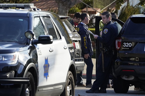 Pelosi's husband beaten with hammer by intruder - Vimarsana News