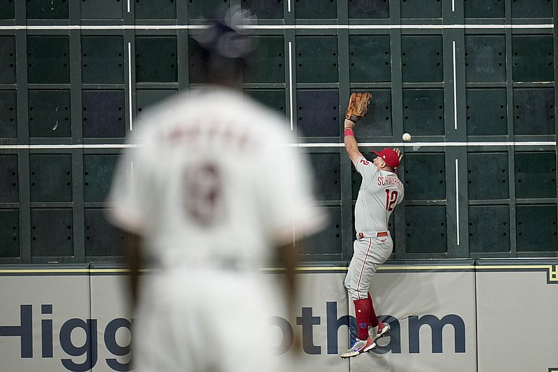 Phillies pitcher somehow catches a comebacker in his jersey