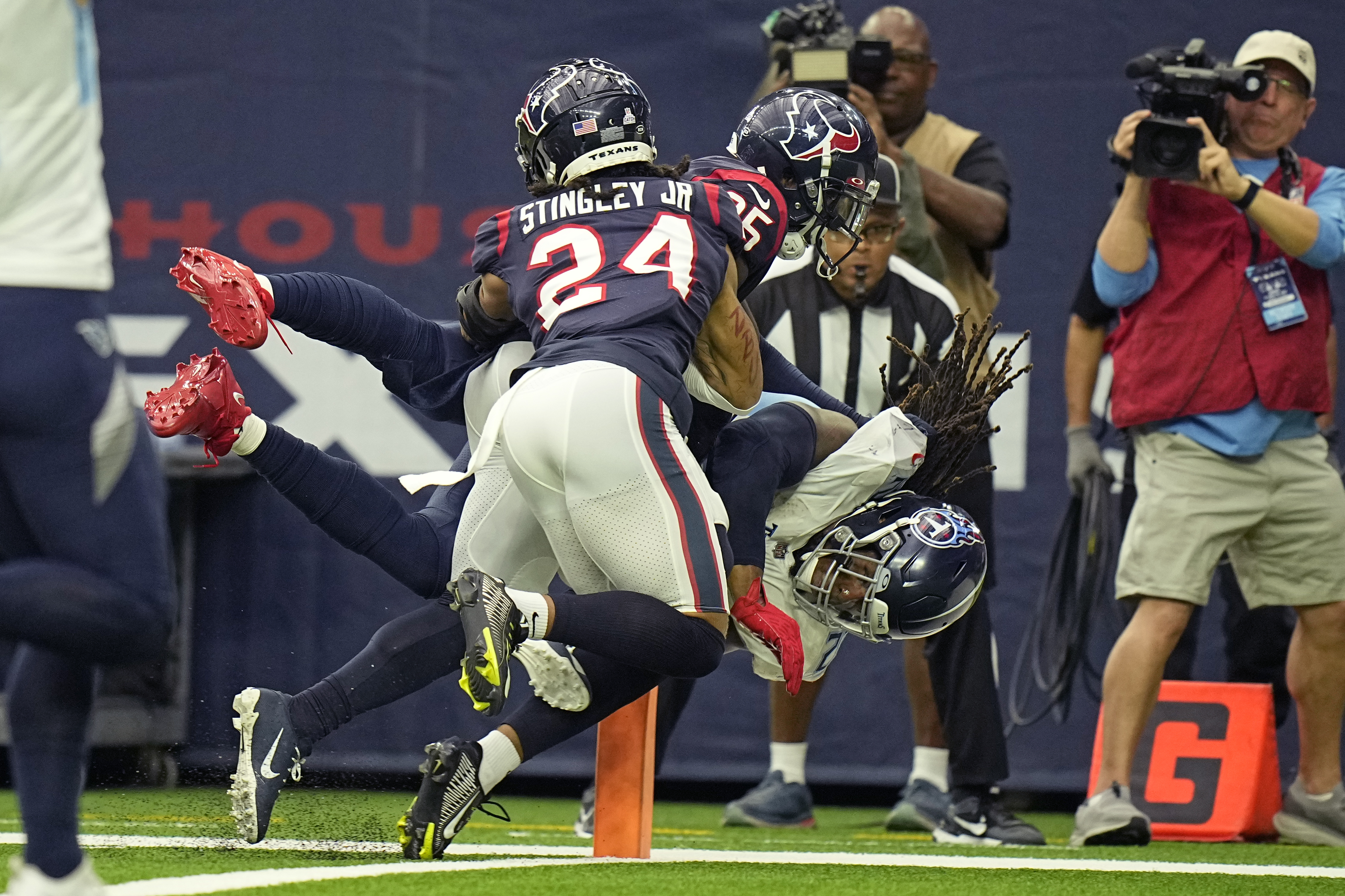 Houston Texans defensive back Derek Stingley Jr. (24) lines up for