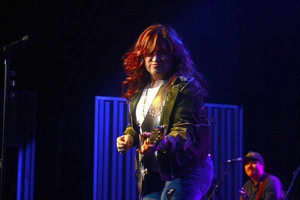 Photos: Jo Dee Messina Live At Mad | El Dorado News