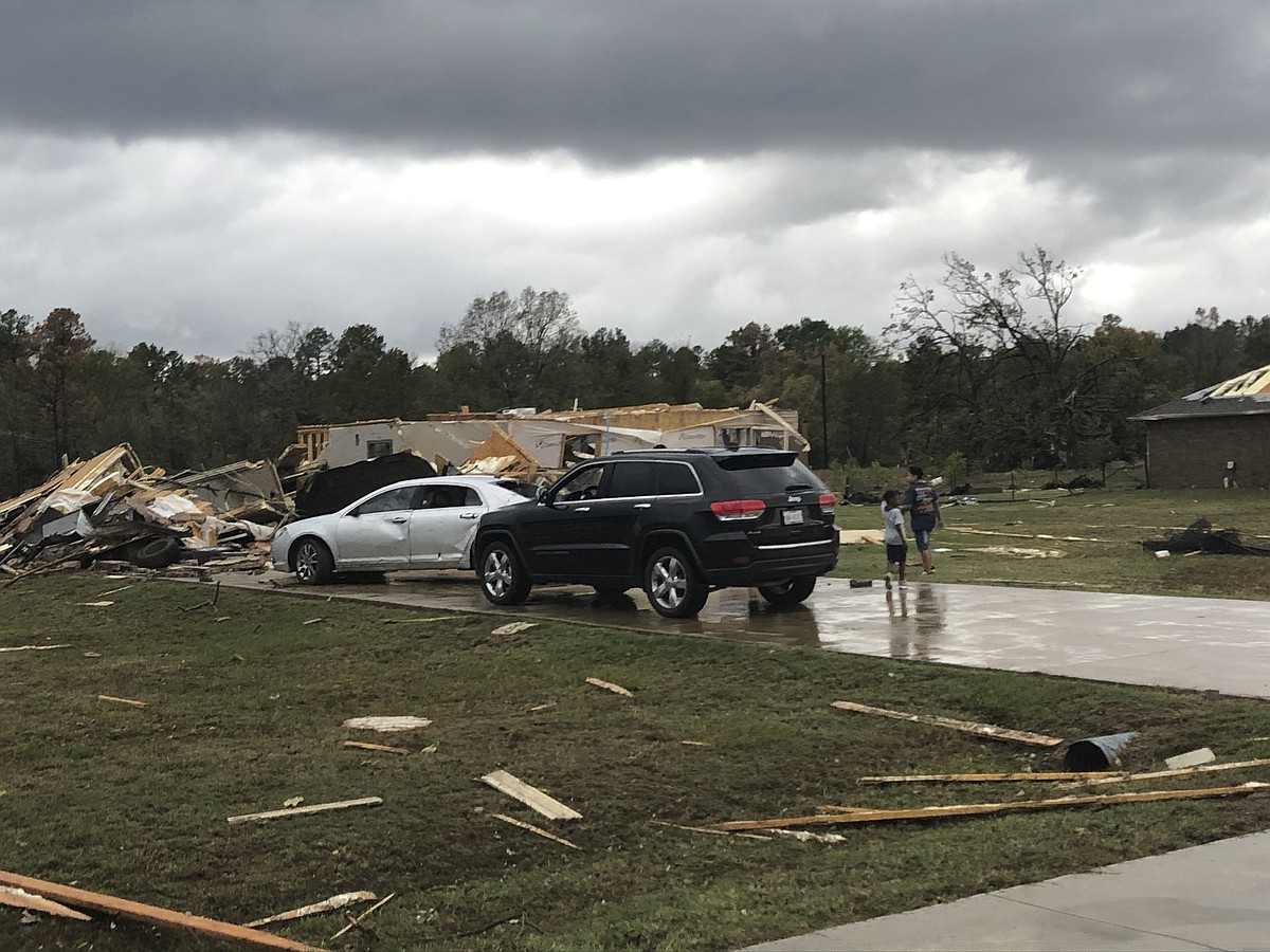 1 dead, dozens hurt as tornadoes hit Texas and Oklahoma | El Dorado News