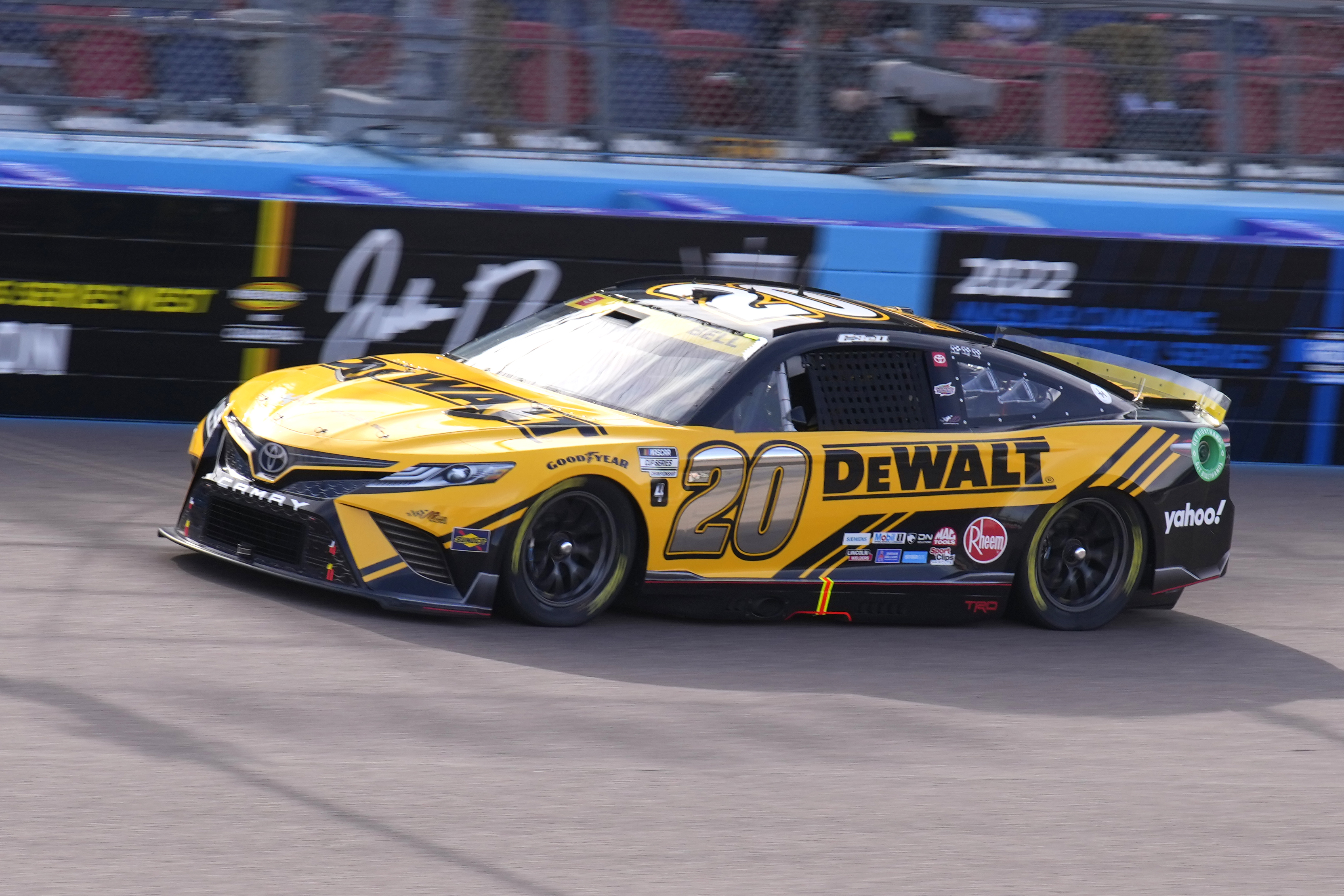 DeWalt sponsoring Christopher Bell in 10 Cup races during 2023