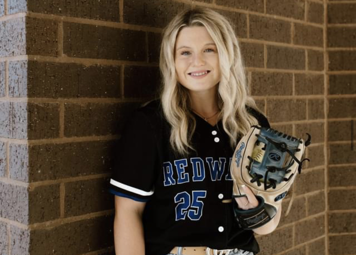 Redwater's Usrey a 'School Winner' in Heisman High School Scholarship competition - Vimarsana News