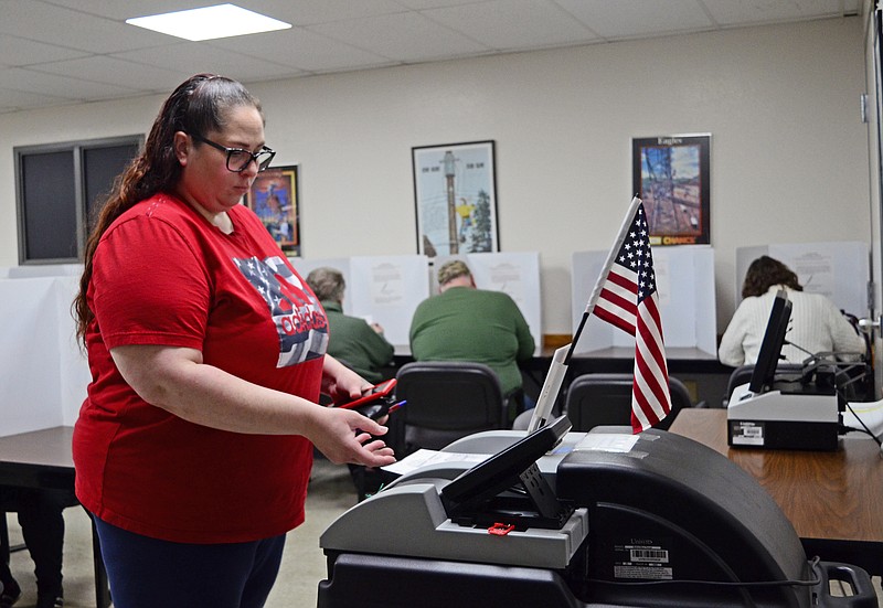 Eileen Wisniowicz/News Tribune
Angelique Lowery casts her ballot on Tuesday, Nov. 8, 2022 at Missouri Electric Co-Op Employee's Credit Union in Jefferson City. The bank represents precinct 13 and consists of 1,683 eligible voters.