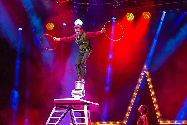 ‘Cirque Christmas’ clocks in at Little Rock, El Dorado