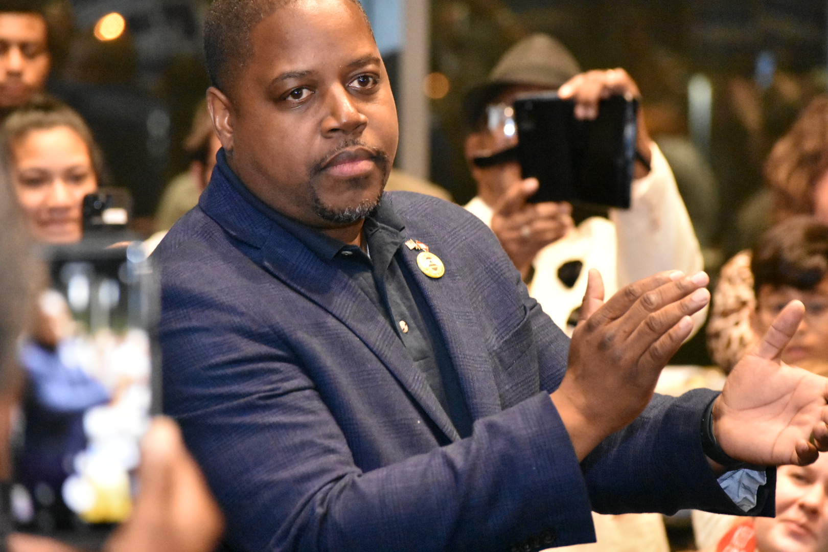 Jones concedes; Sanders wins race