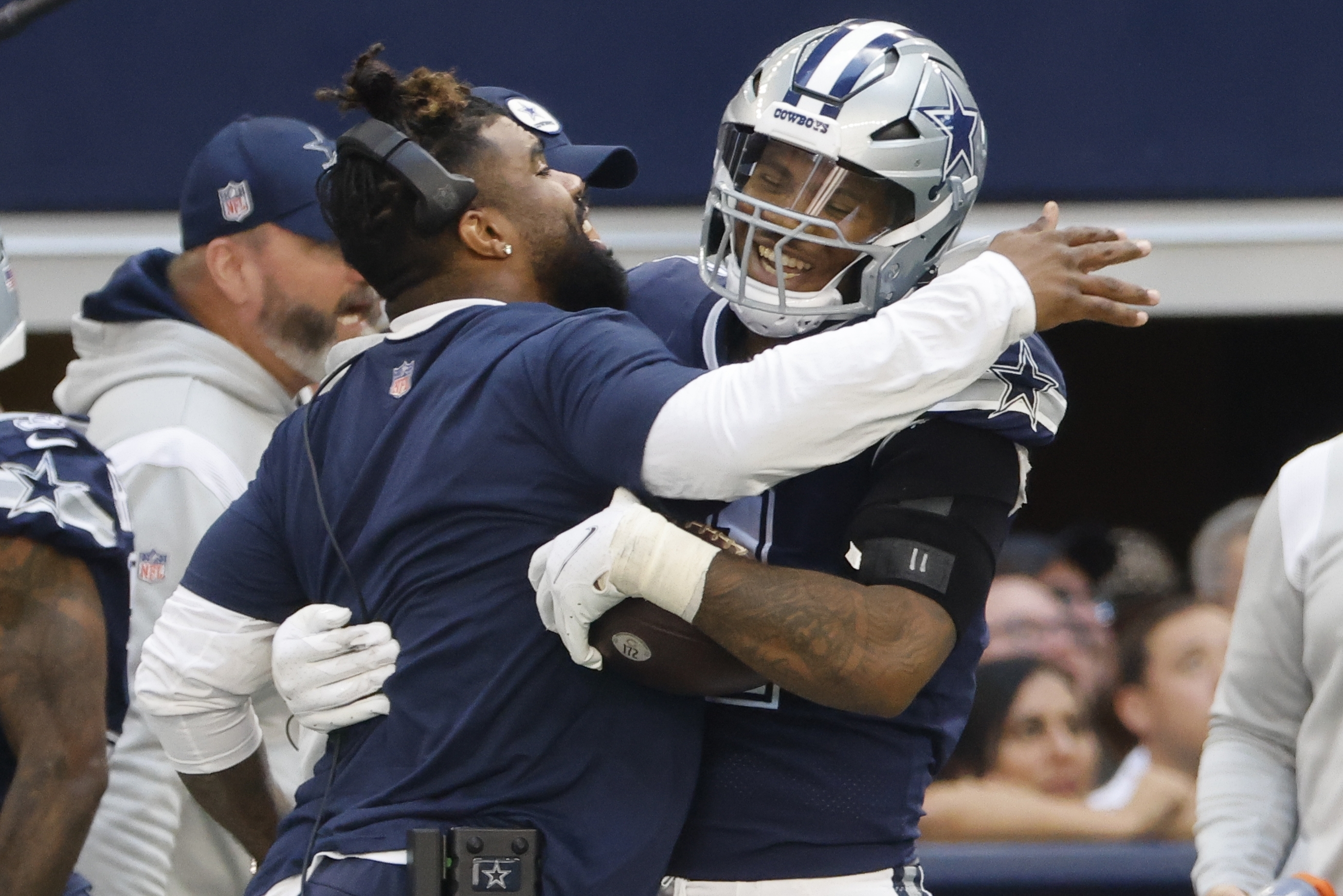 Burleson: Cowboys Ezekiel Elliott will finish third in rushing