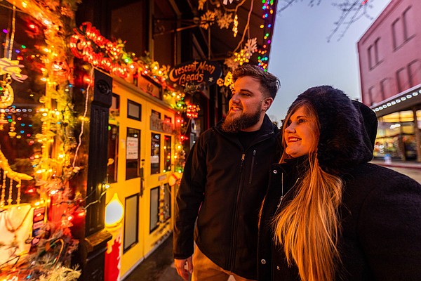 Christmas parades Nov. 26 in Springdale, Dec. 2 in Rogers - Vimarsana News