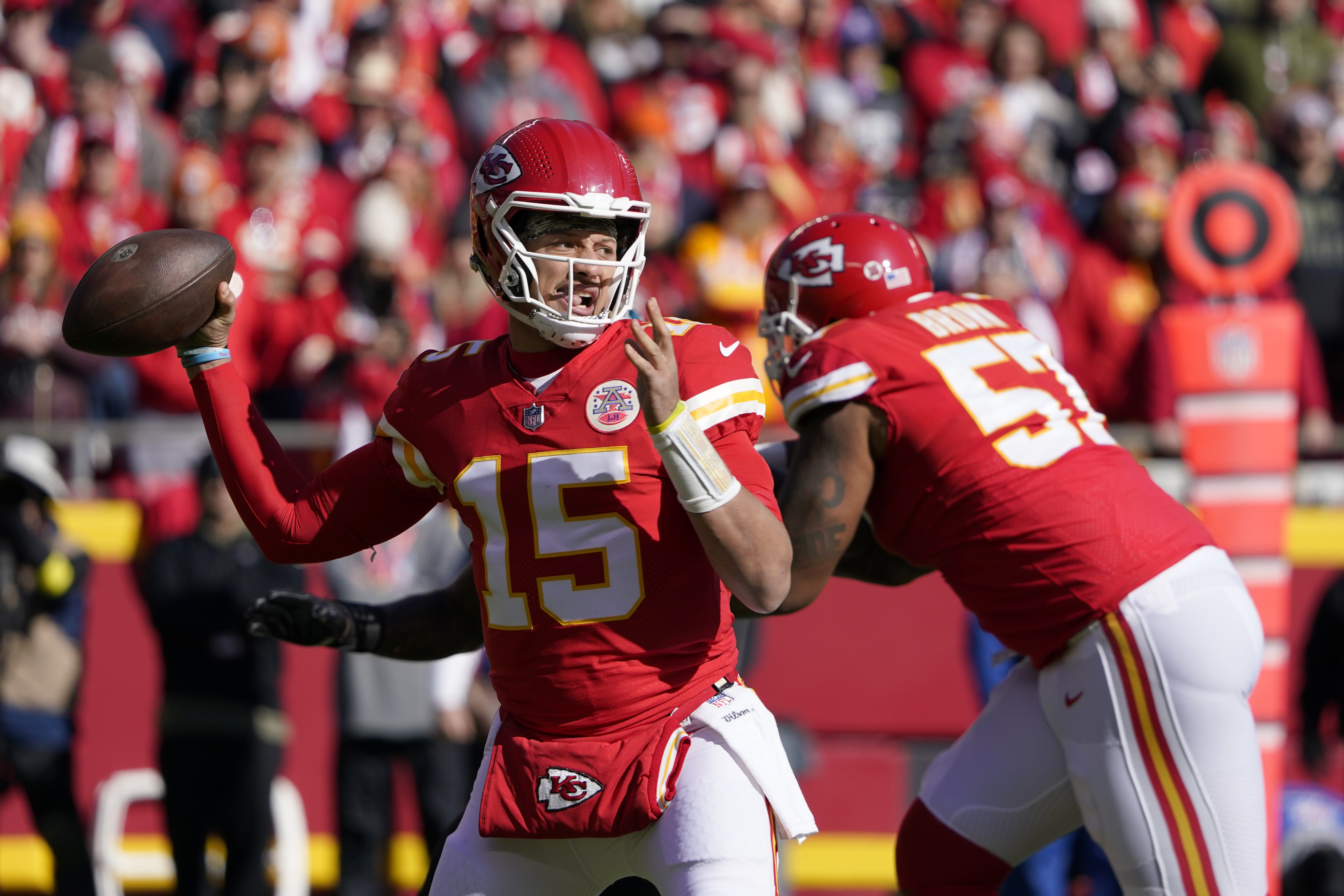 Kansas City Chiefs safety Juan Thornhill (22) gets set on defense