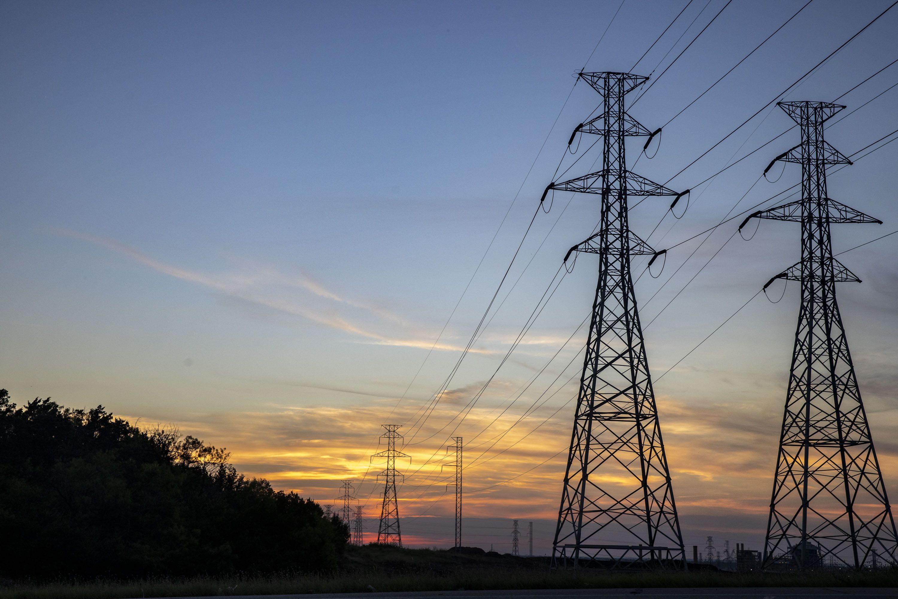 In nation's energy capital, 45% of Texans cut spending on basics to pay for energy bills - Vimarsana News
