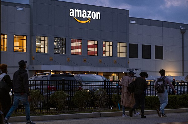 Judge tells Amazon to stop organizer retaliation - Vimarsana News