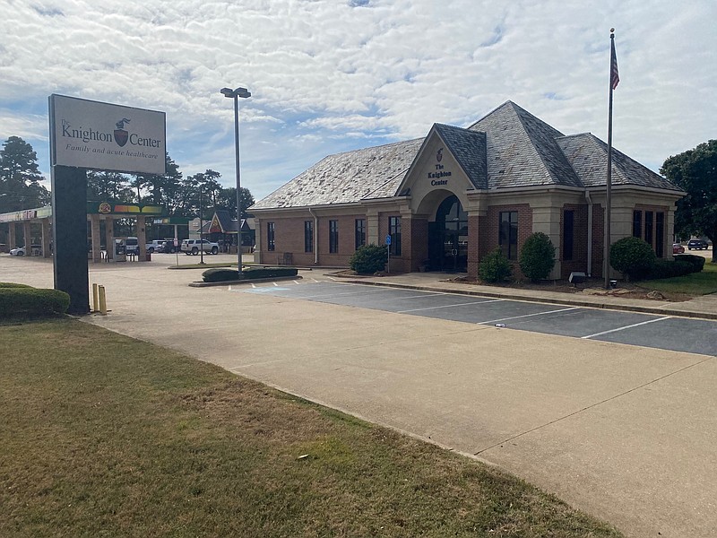 The new Family Medical Group location, shown, will be at 4105 N. Kings Hwy. in Texarkana, Texas, across the street from Guaranty Bank and Trust and next to the Road Runner gas station. The building was previously the location of the Knighton Center. It will be the third location for FMG, with the opening date set for Thursday, Dec. 1, 2022. (Staff photo by Andrew Bell)