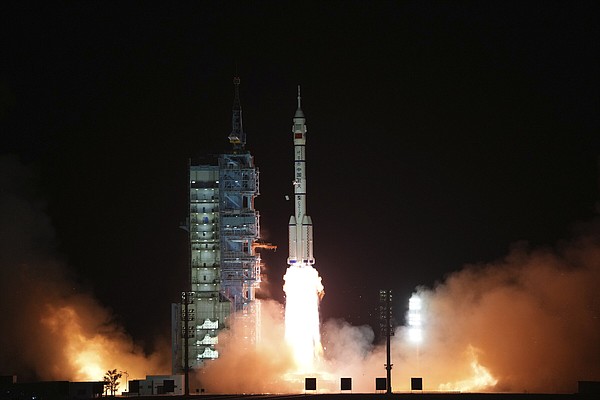 China sends builders to its space station - Vimarsana News