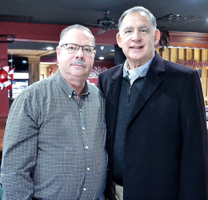 TIMES photograph by Annette Beard
U.S. Senator John Boozman (right) recently came to Pea Ridge to have lunch with retiring Mayor Jackie Crabtree.