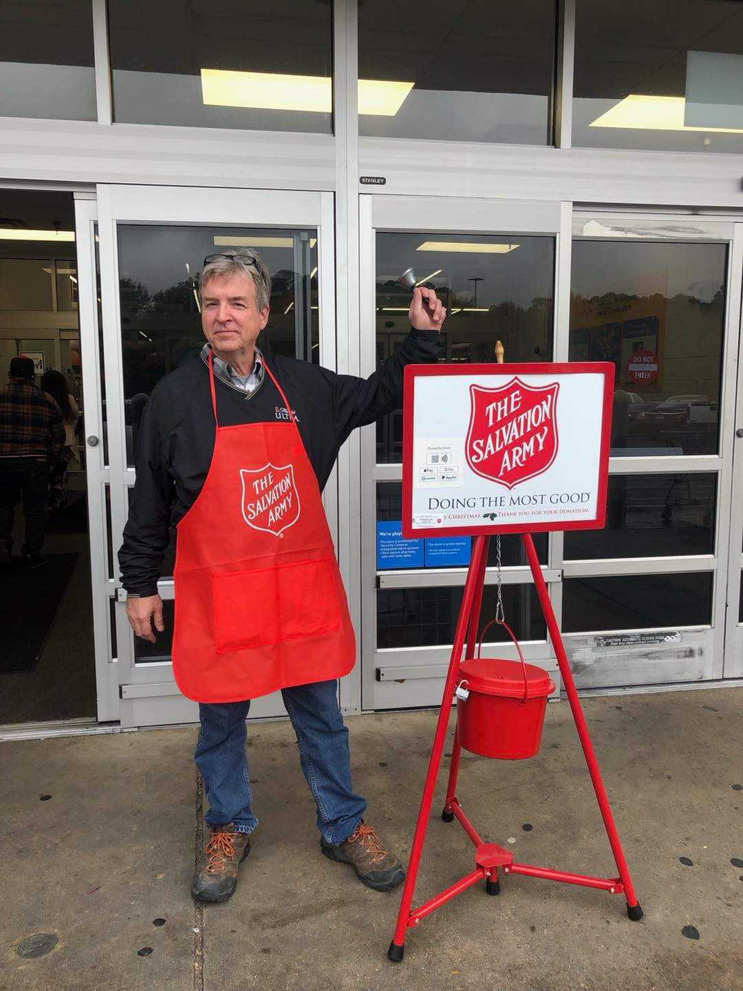 PHOTOS: Rotarians ring bells for Red Kettle Campaign | El Dorado News