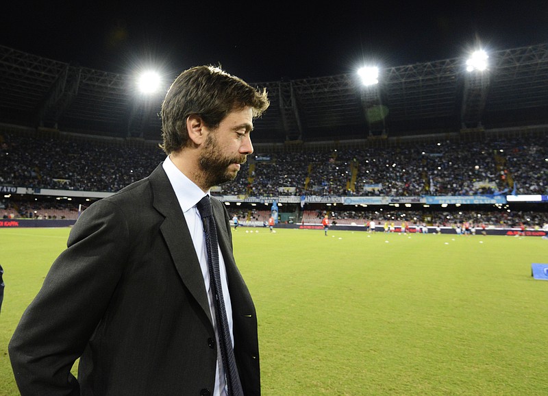 ARCHIVO - En esta foto del 26 de septiembre de 2015, el presidente de la Juventus, Andrea Agnelli, llega a un partido de la Serie A ante el Napoli (AP Foto/Salvatore Laporta, archivo)