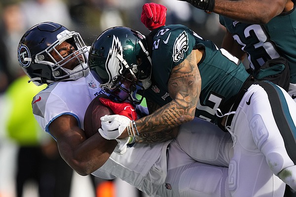 Tennessee Titans score updates vs Philadelphia Eagles, A.J. Brown