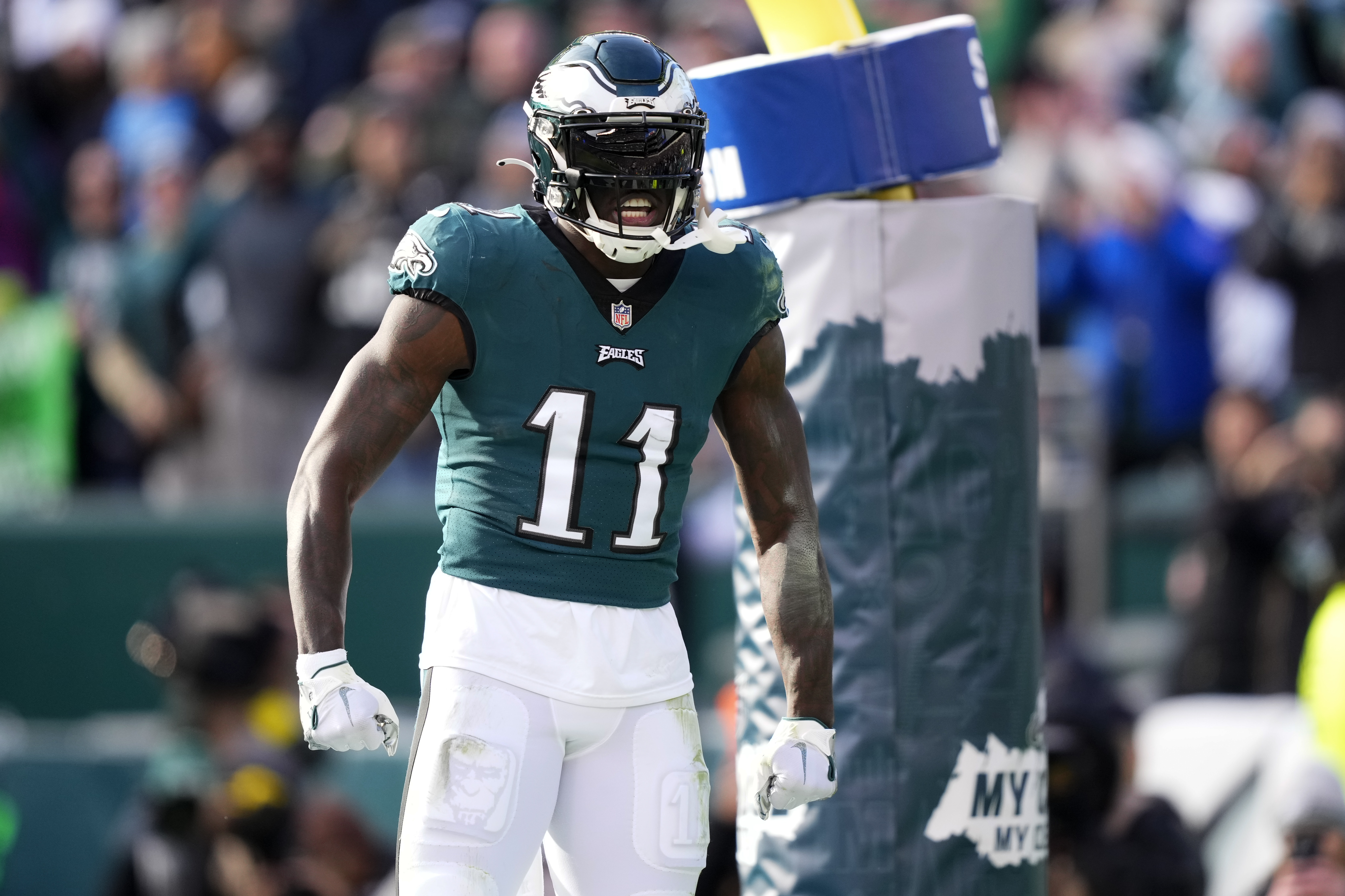 Philadelphia Eagles' A.J. Brown runs during the first half of an NFL  football game against the Tennessee Titans, Sunday, Dec. 4, 2022, in  Philadelphia. (AP Photo/Matt Slocum Stock Photo - Alamy