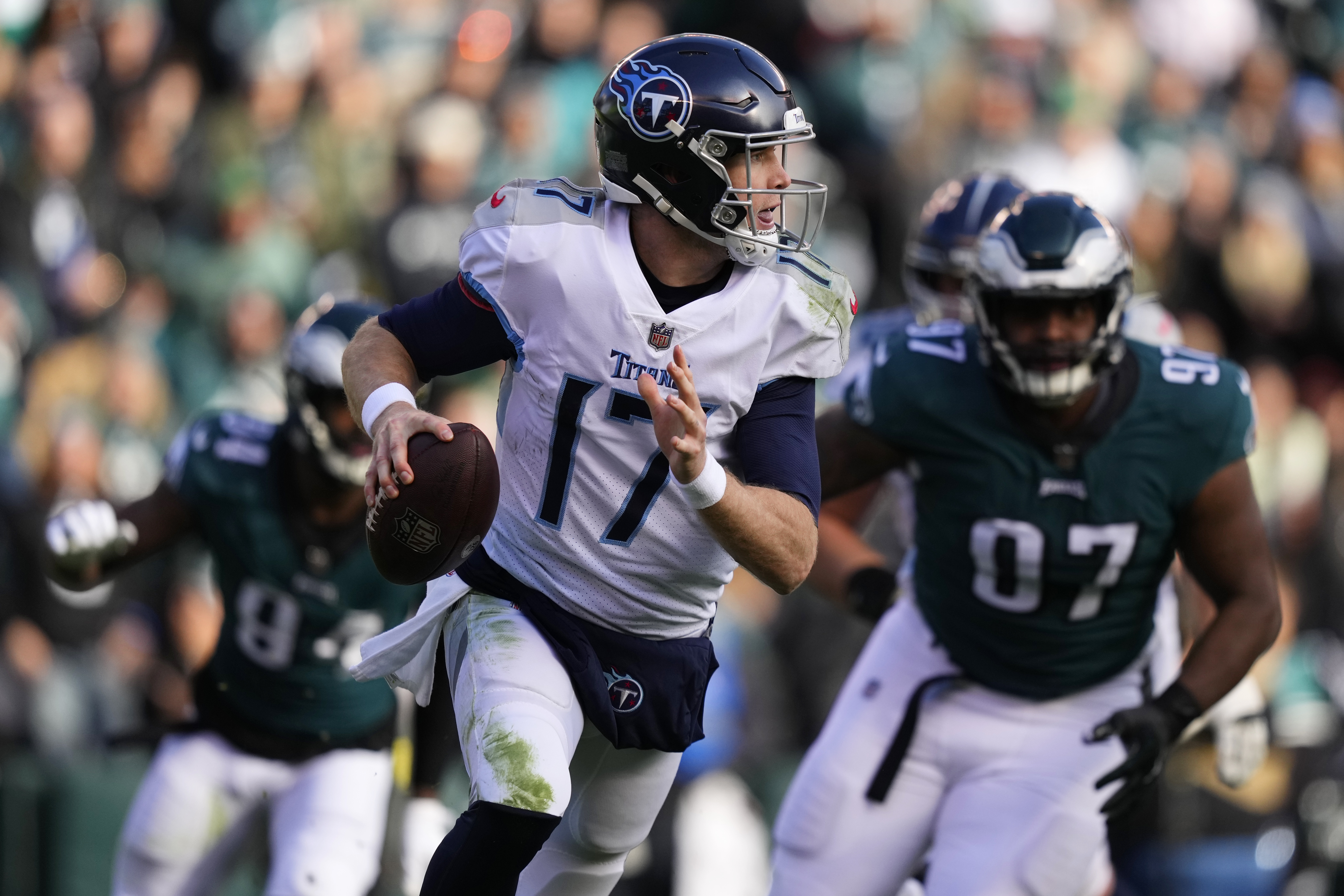 NFL Best Bets Week 3: Titans stifle Browns, Chargers outduel Vikings, Bucs  shock Eagles