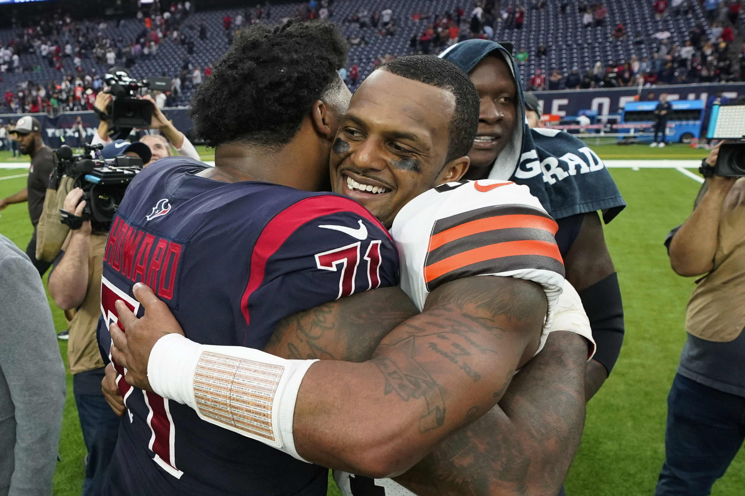 Deshaun Watson returns from ban, declines to express remorse