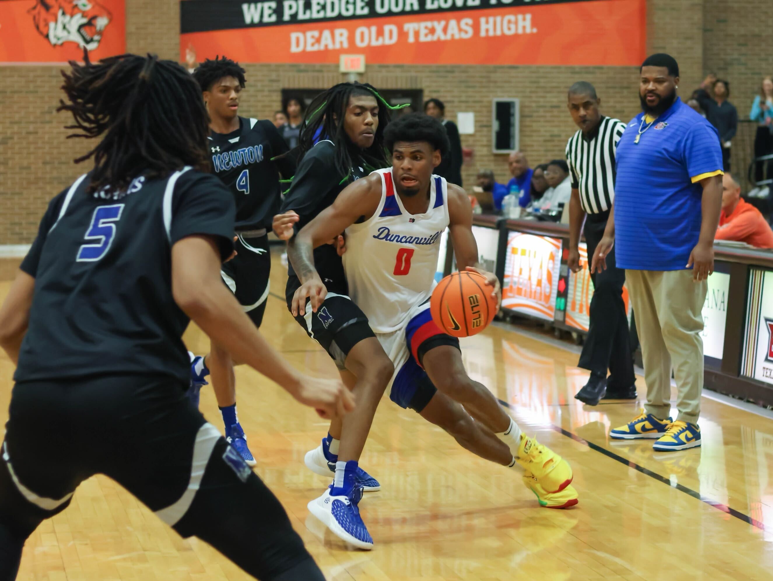 Centennial VS Duncanville Basketball Game Preview - ITG Next