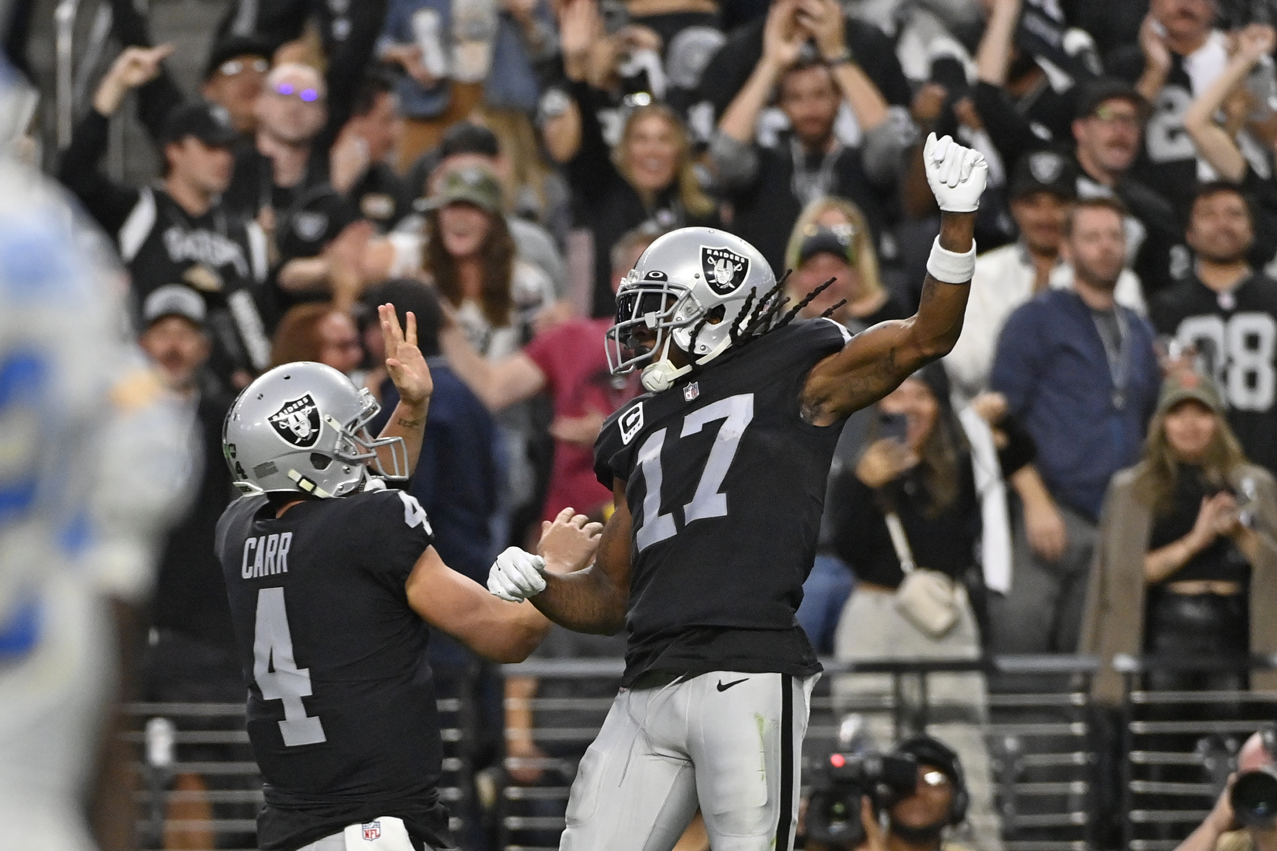 Las Vegas Raiders-Los Angeles Rams Week 14 preview - Silver And