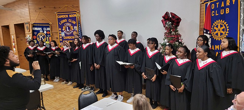 CFHS Choir Sings Christmas Carols At Kiwanis Of Camden | Camden News