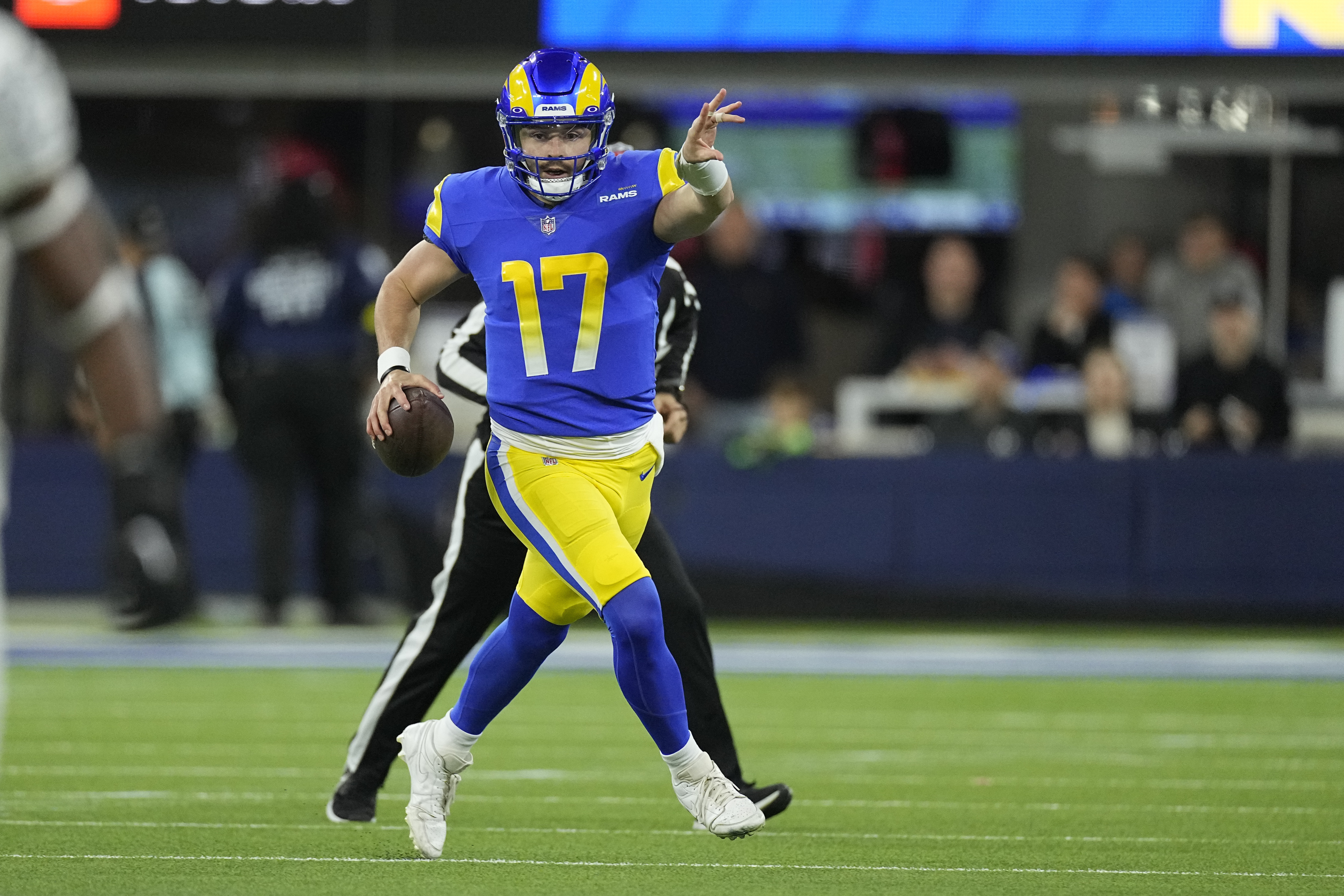 Baker Mayfield leads improbable comeback win in 1st game with Rams