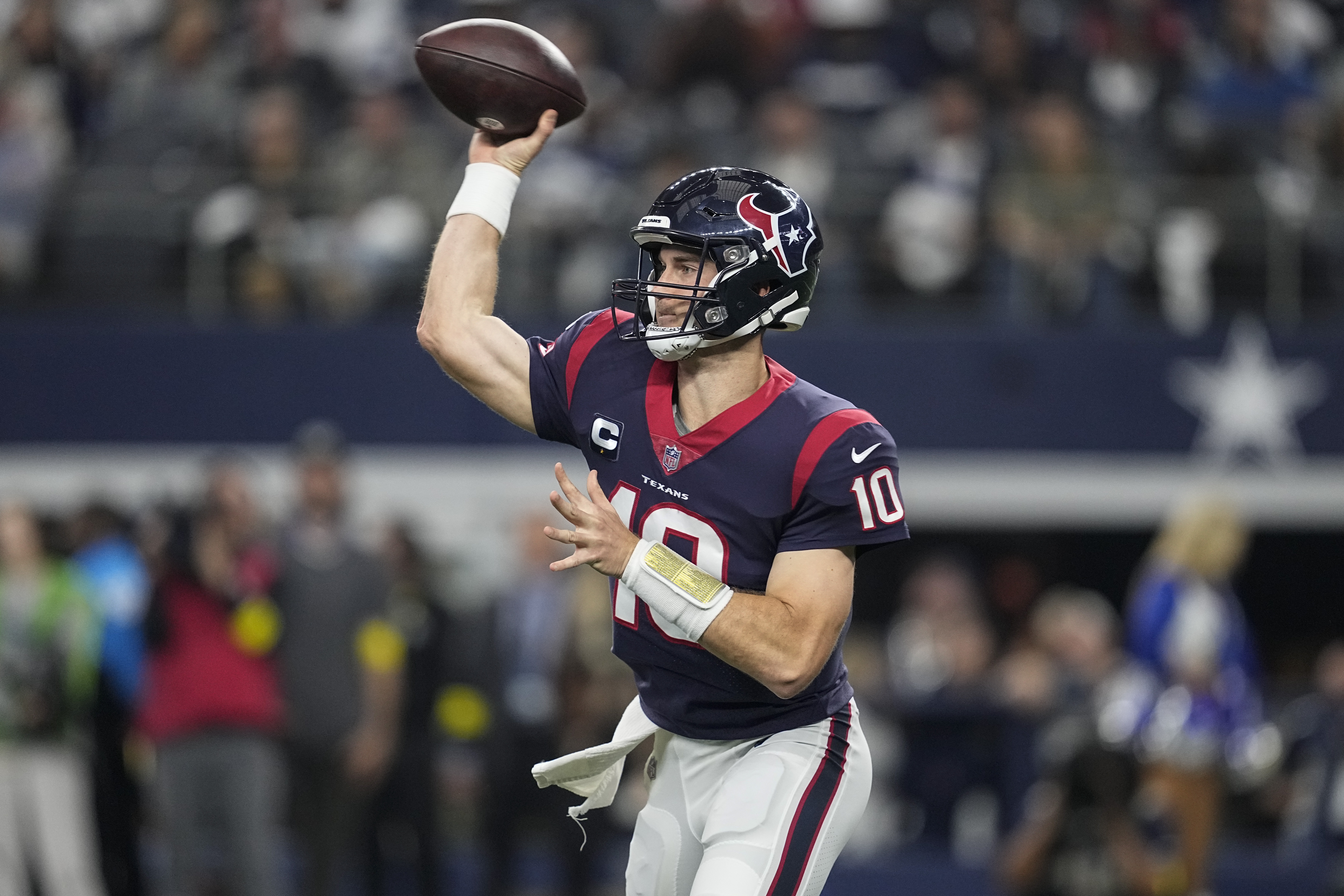 Dallas Cowboys' Dak Prescott celebrates a touchdown during the second half  of an NFL football game against the Indianapolis Colts, Sunday, Dec. 4,  2022, in Arlington, Texas. (AP Photo/Ron Jenkins Stock Photo 