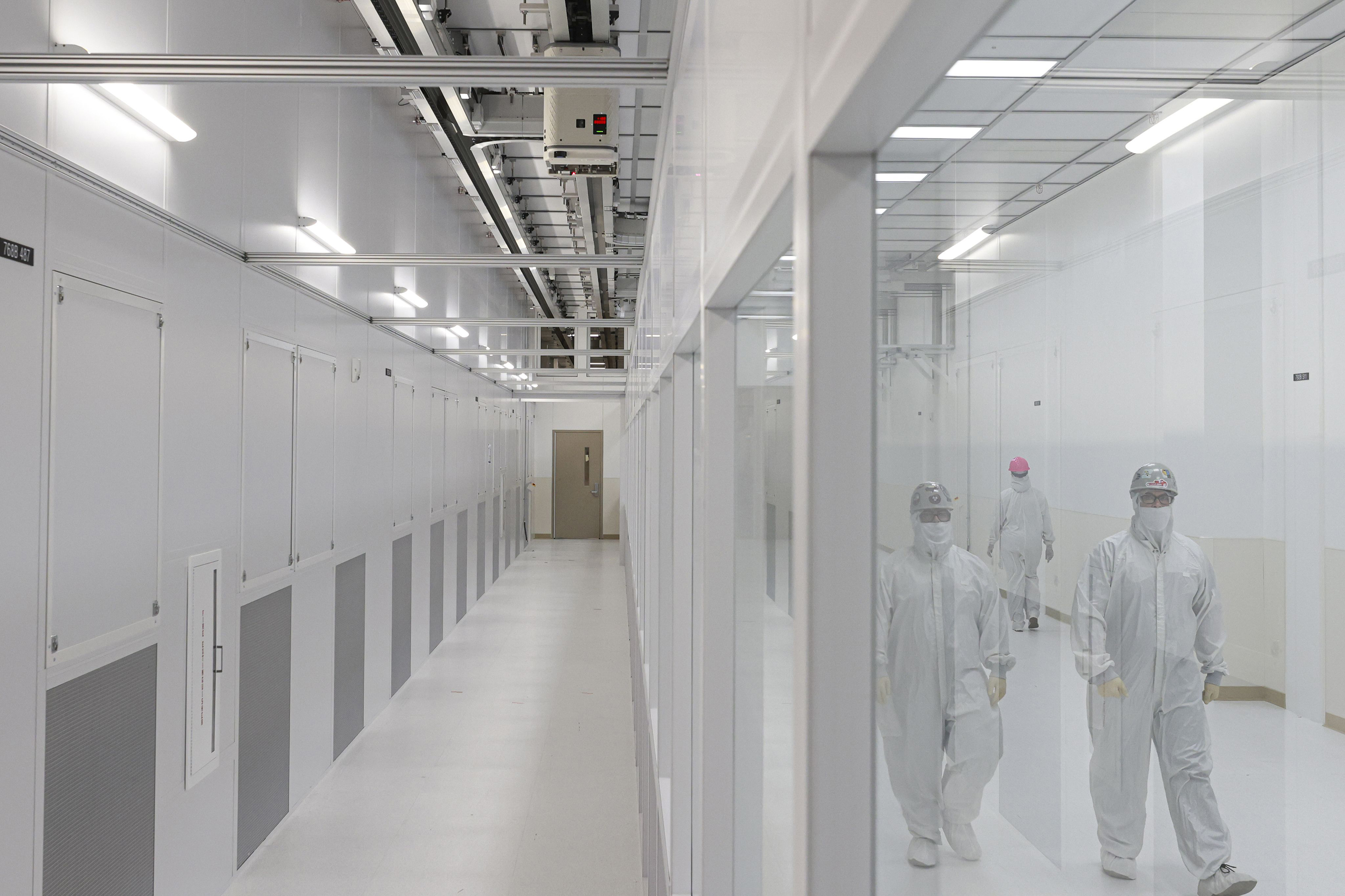Go inside Texas Instruments' newest fab, where chips powering the digital world are born - Vimarsana News