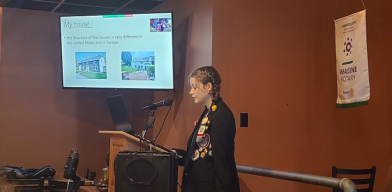Rochelle Eiselt/ Fulton Sun

Fulton Rotary Youth Exchange student, Romane Dessy, share some Belguim Christmas traditions with Fulton Rotary Wednesday.