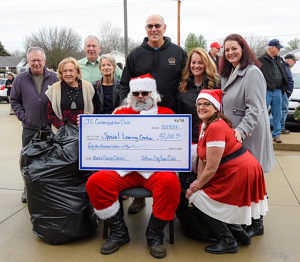 Santa, American Legion deliver gifts to Special Learning Center - Vimarsana News