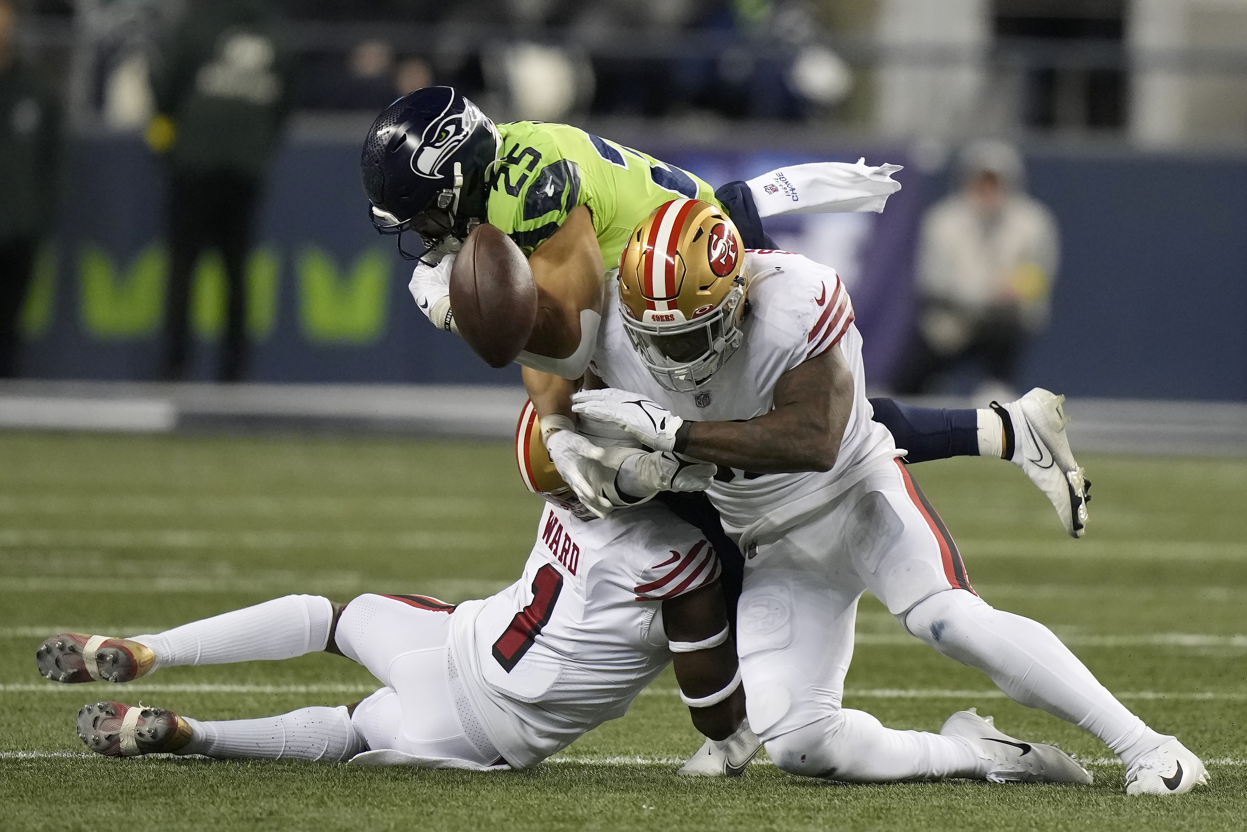 Purdy, 49ers topple Seahawks 21-13, win NFC West - ABC7 San Francisco