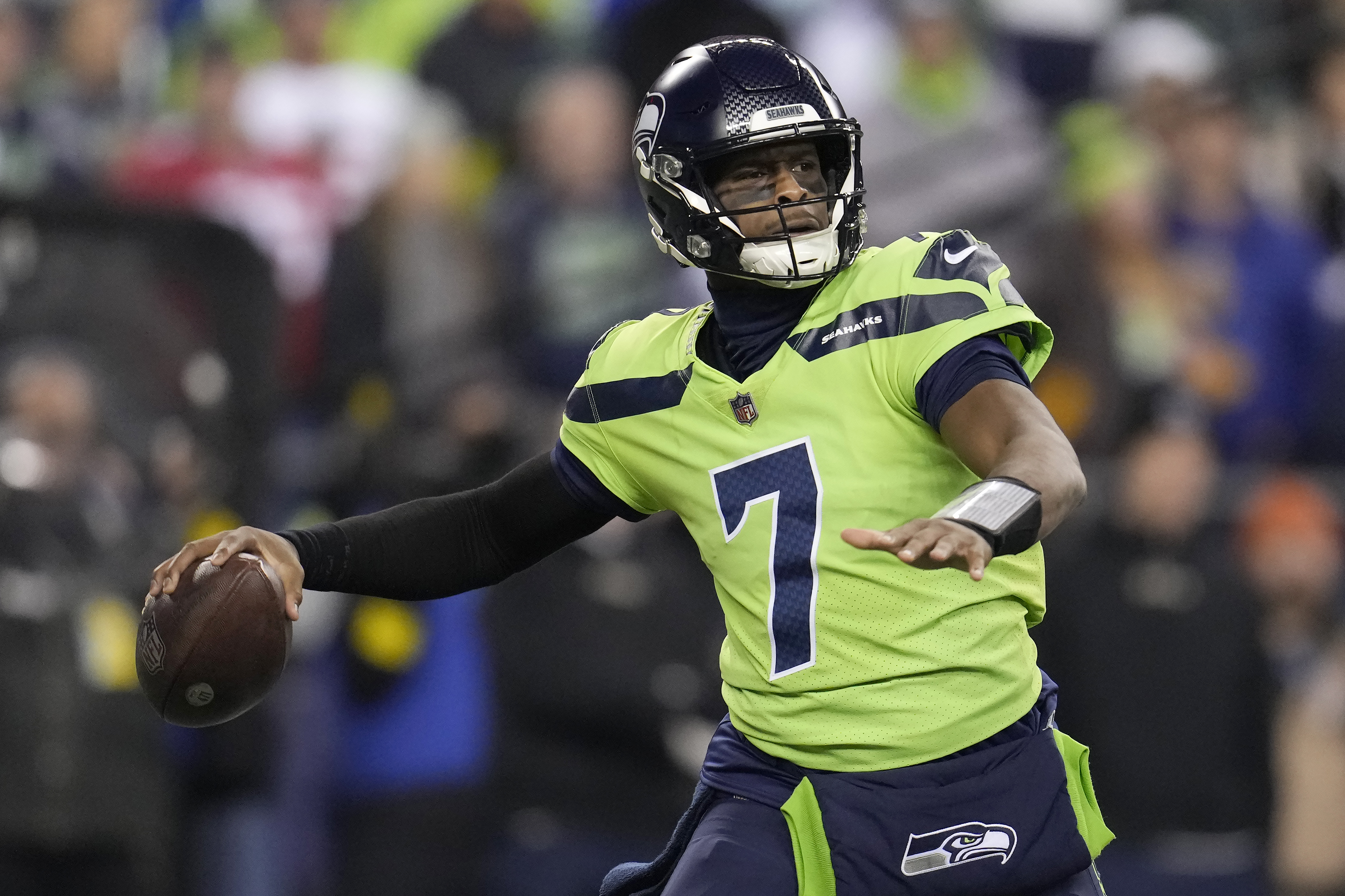 49ers and Seahawks enter season as NFC West favorites thanks in part to QBs  Purdy and Smith West & SoCal News - Bally Sports