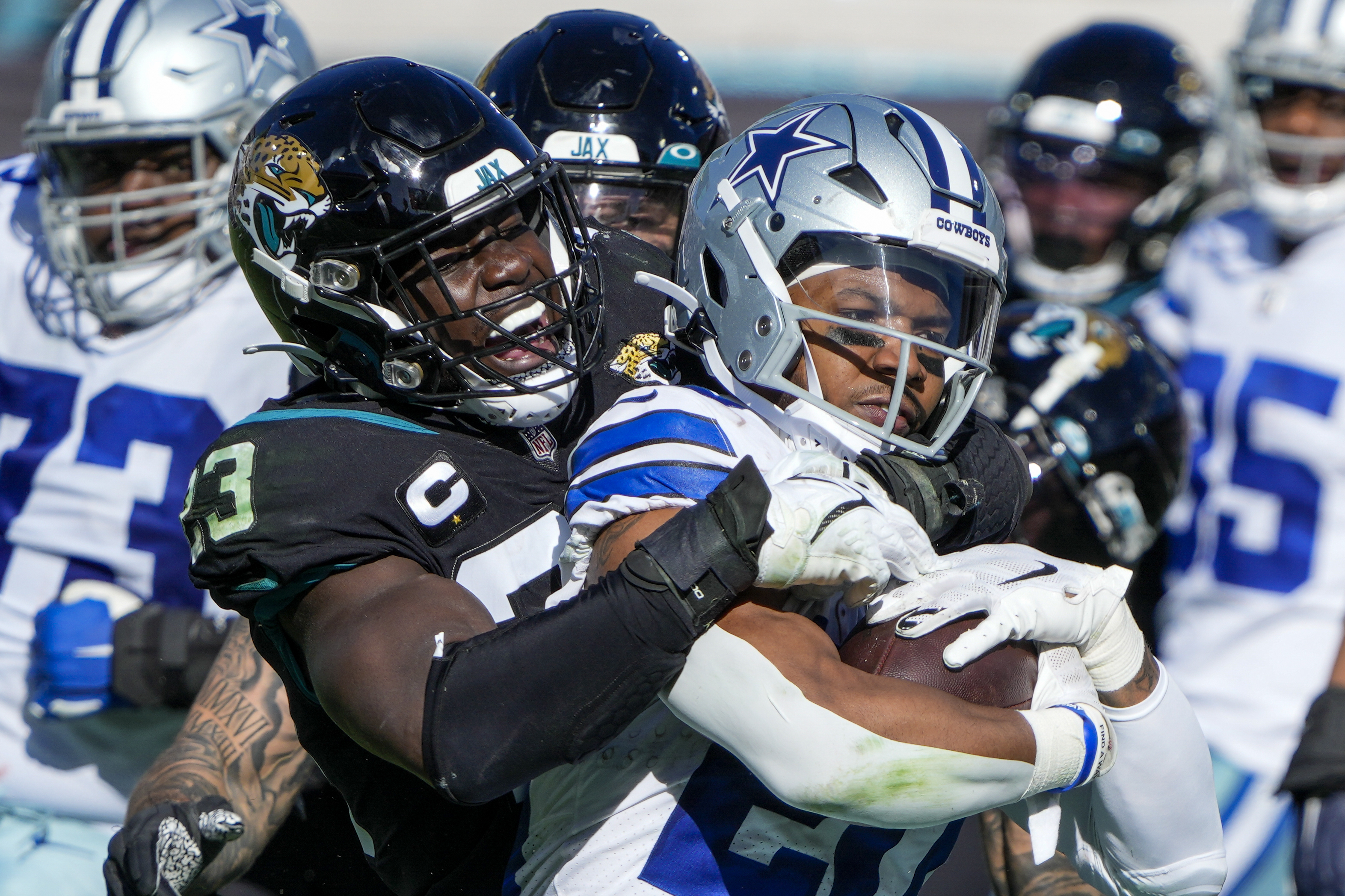 Dallas Cowboys tight end Peyton Hendershot (89) runs for a