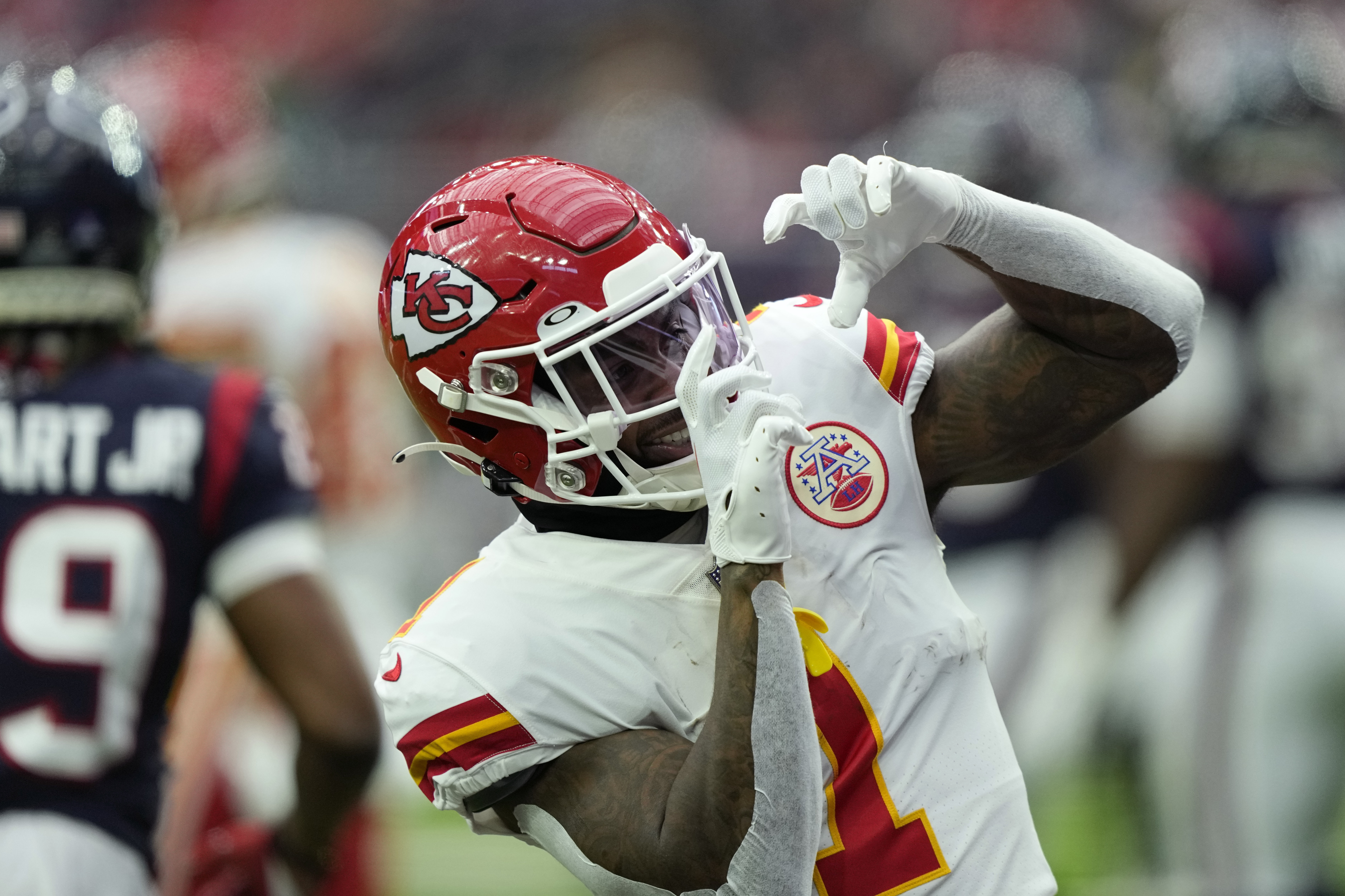 Chiefs win in OT over Texans, 30-24