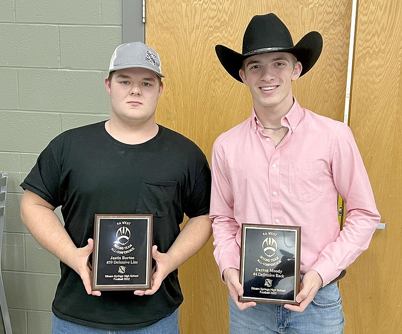 Graham Thomas/Herald-Leader
The following Siloam Springs football players earned 6A-West Second Team All-Conference Defense: (from left) junior defensive lineman Justin Burton, senior defensive back Daxton Moody and junior linebacker George LeRoy (not pictured).