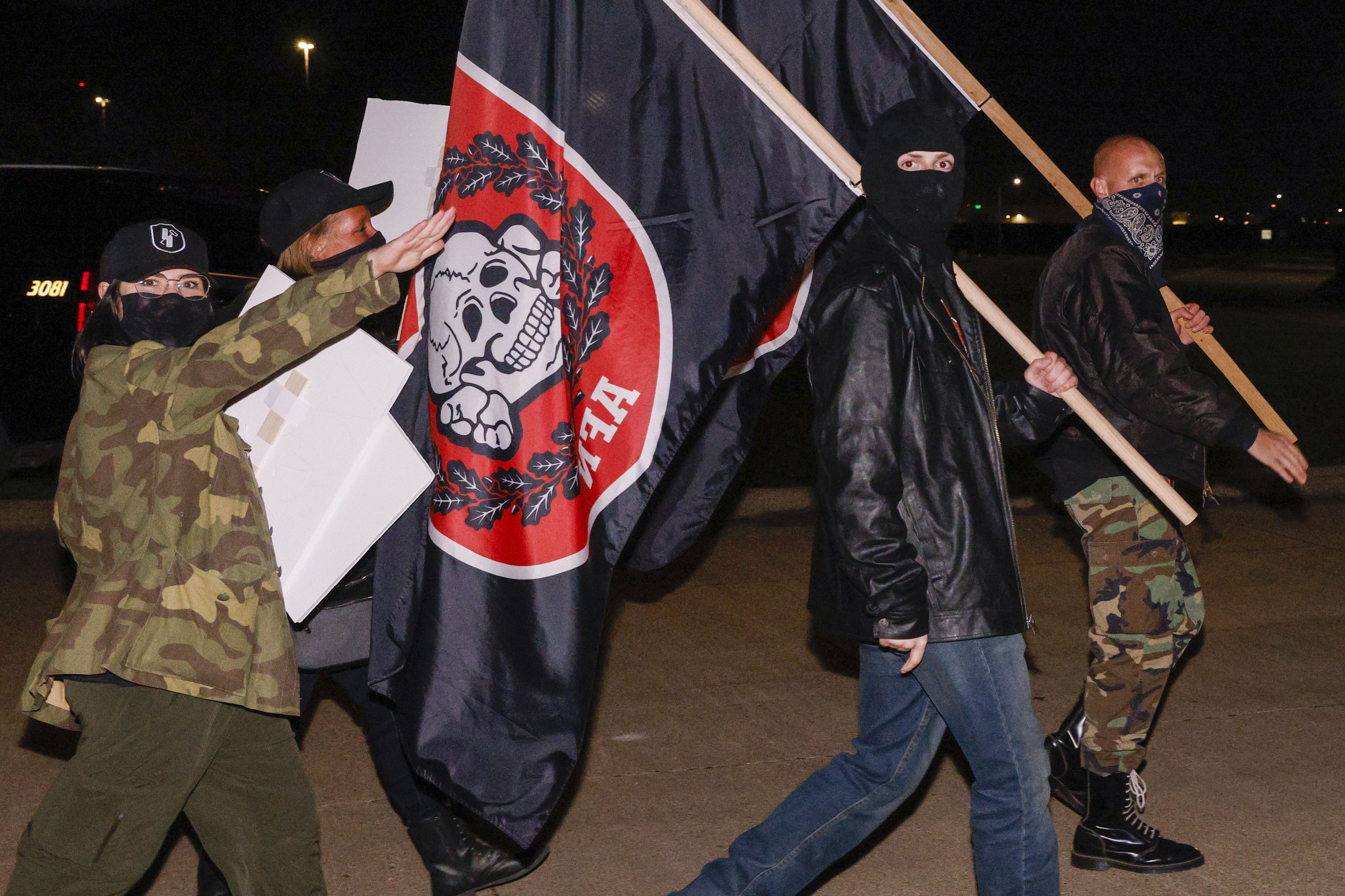 Neo-Nazis, leftist gun groups face off during protest at Grand Prairie drag show - Vimarsana News