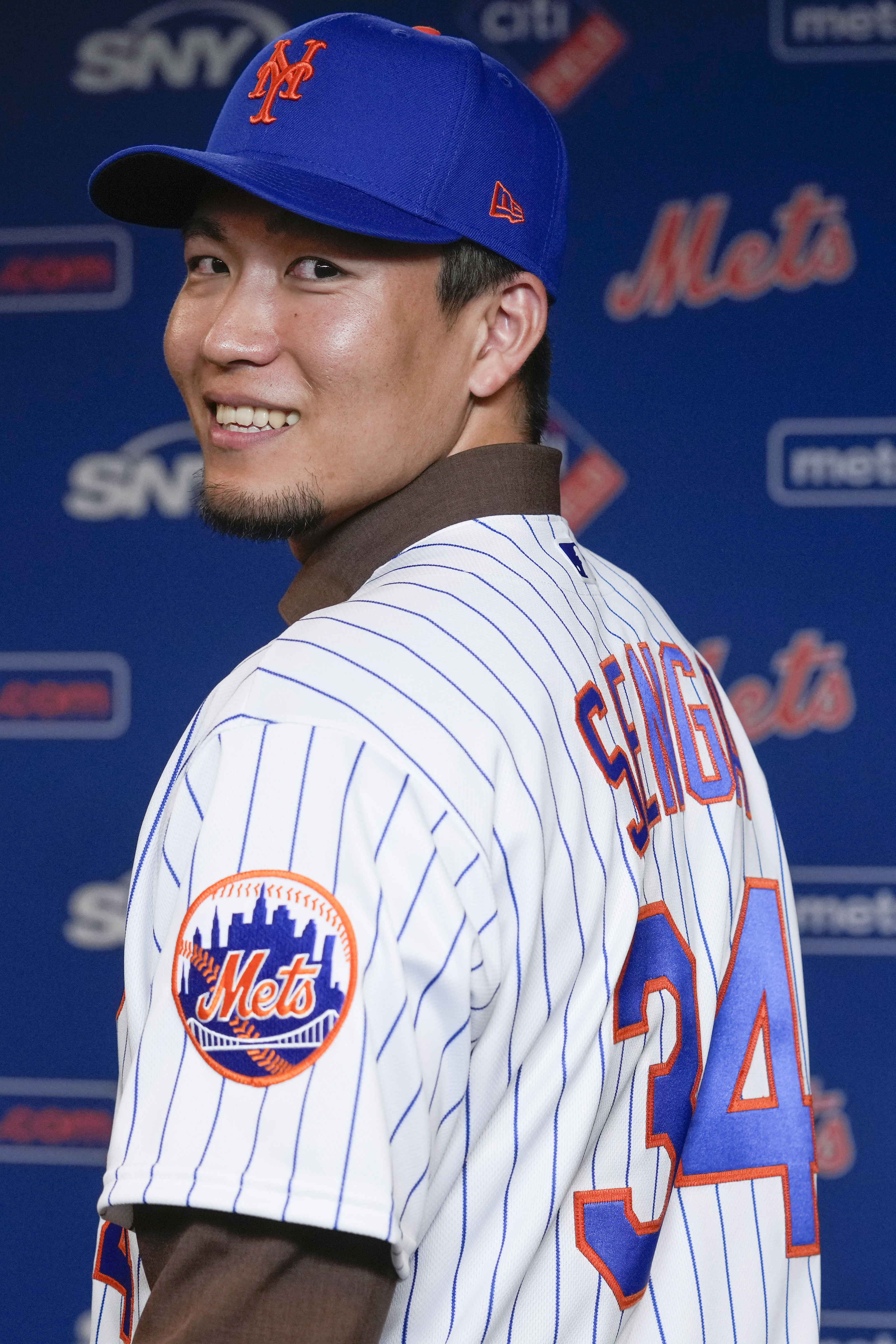 Mets fans are thrilled with Kodai Senga's English introduction to