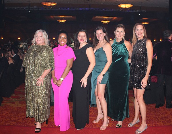 OPINION | Carin Schoppmeyer: Charity ball raises $1.4 million for Mercy Health Foundation NWA - Vimarsana News