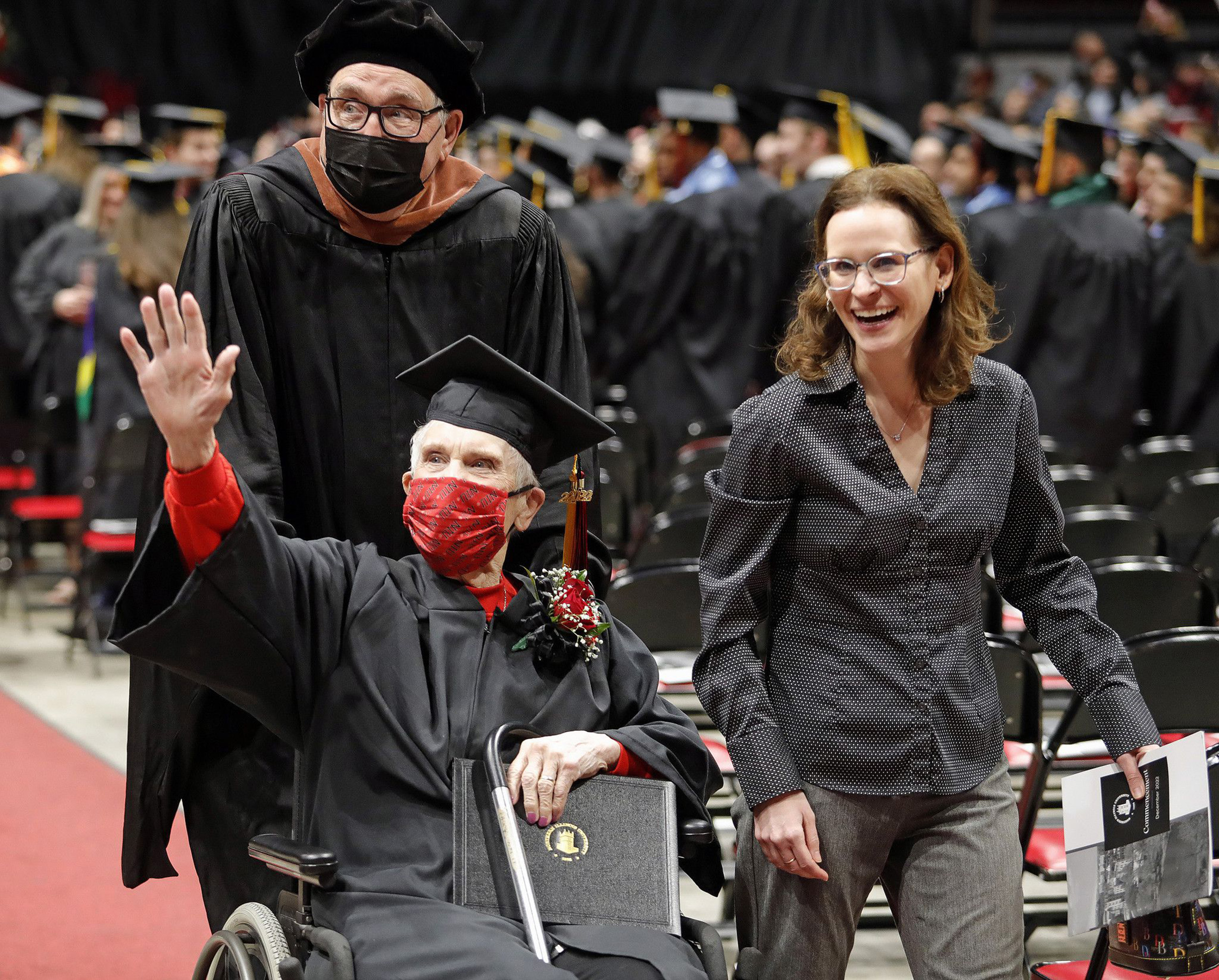 'Never quit learning': 90-year-old great-grandmother, who first started college in 1951, graduates from Northern Illinois University - Vimarsana News