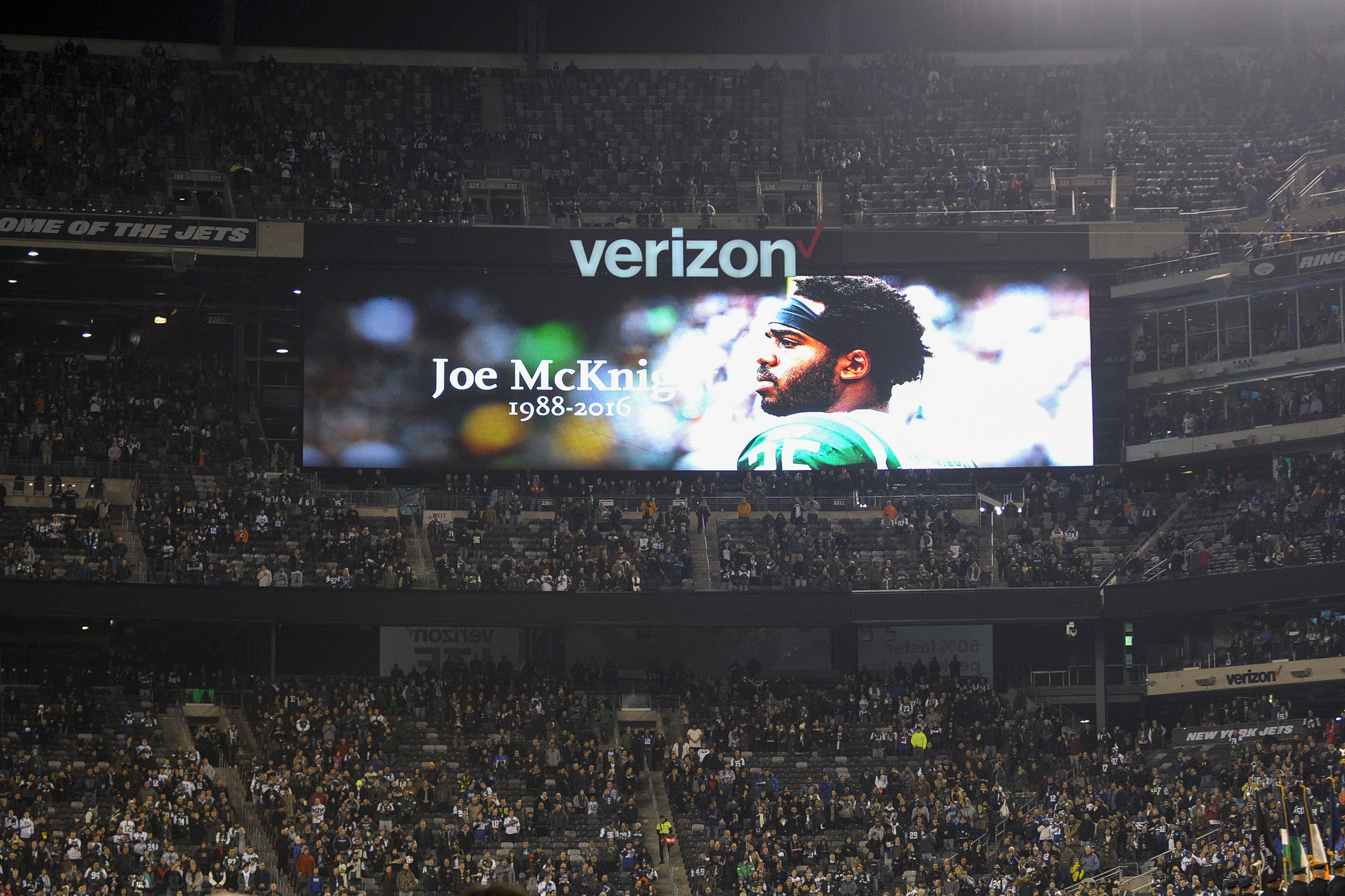 Man pleads guilty to 2016 manslaughter of former NFL player - Vimarsana News